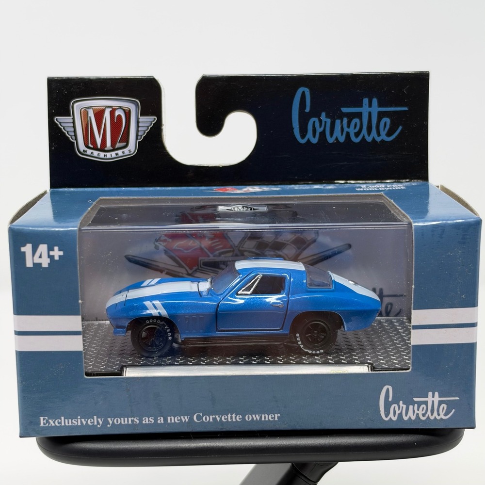M2 Machines 1966 Chevrolet Corvette 427 R71 Blue White Stripe 1:64 Diecast